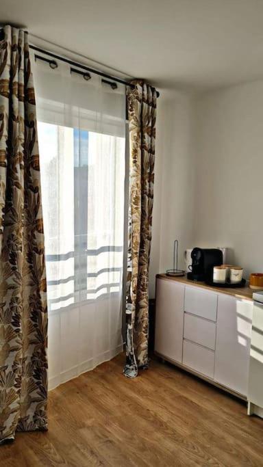 Apartamento Loft Climatise Parking Gratuit 5Min Gare Le Plessis-Bouchard Exterior foto